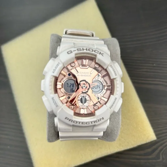 G-shock watch in great condition s-l400.jpg main image 4